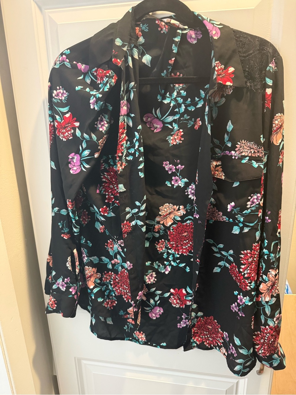 Black Floral Lightweight Button-Up Shirt juniors